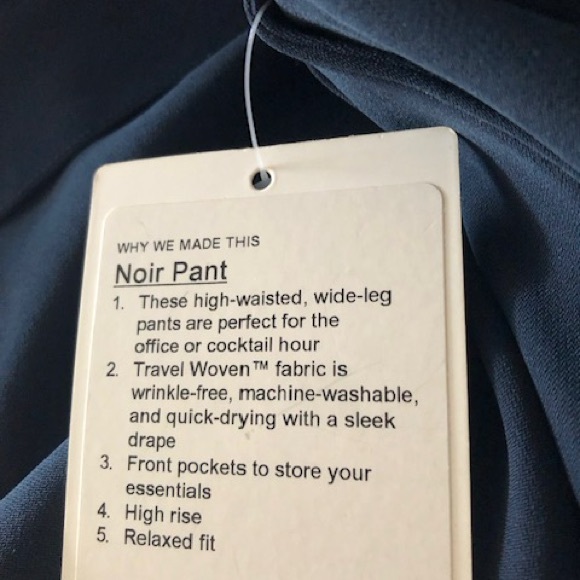 Lululemon Noir size 2. True navy color - Picture 1 of 4